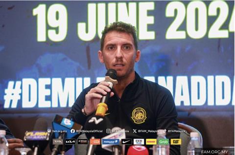 HLV U17 Malaysia đối mặt nguy cơ bị sa thải sau thảm bại trước Việt Nam